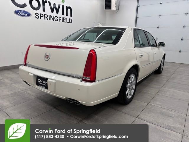 Used 2011 Cadillac DTS Luxury image 7