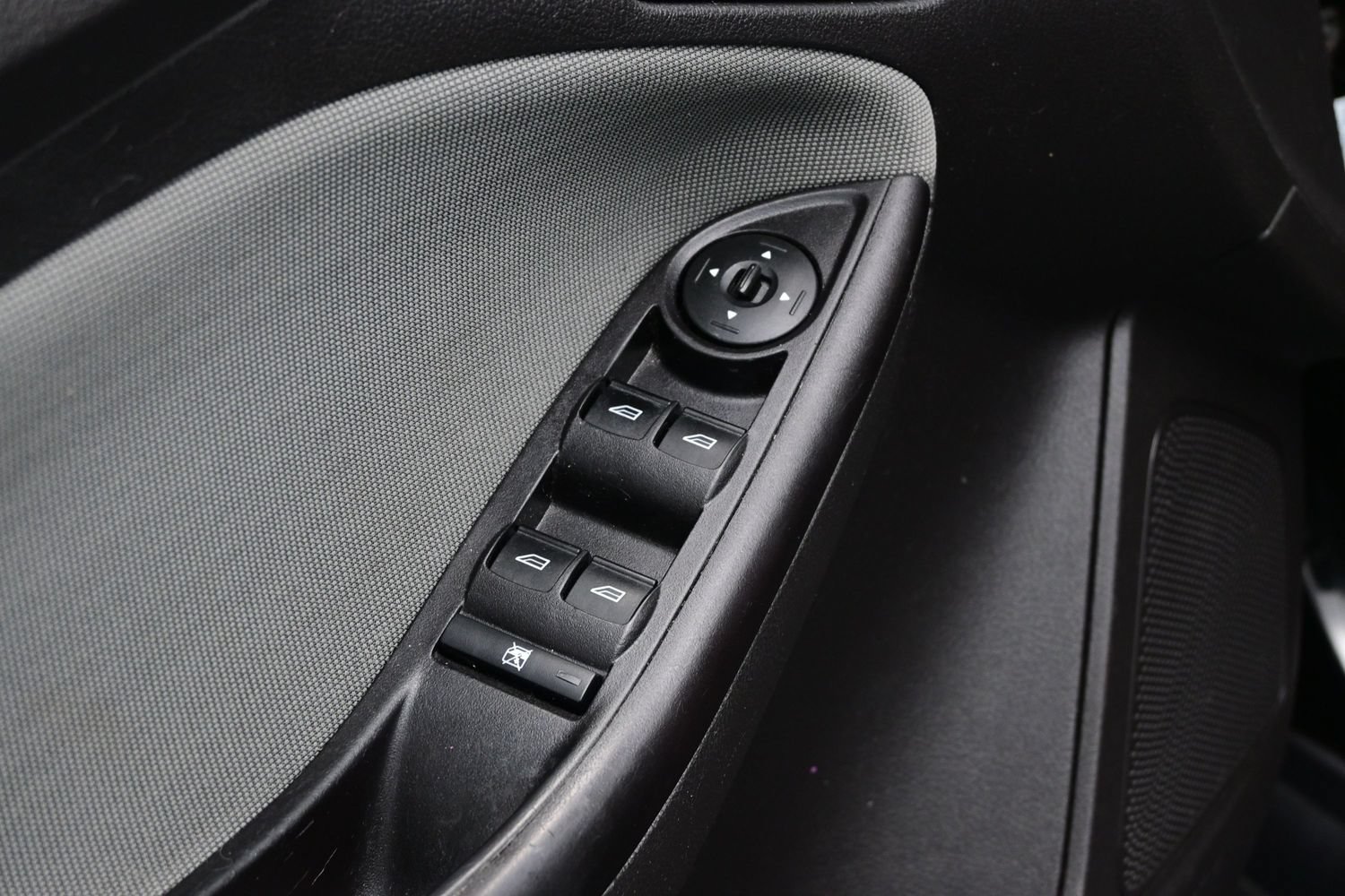 Used 2012 Ford Focus SE FWD image 10