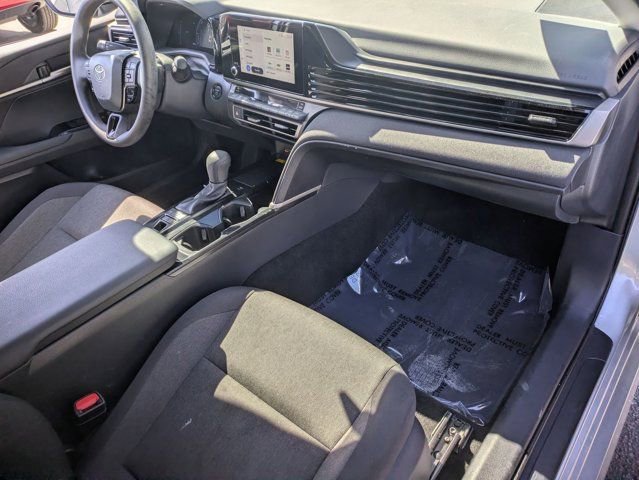 Used 2025 Toyota Camry LE image 33