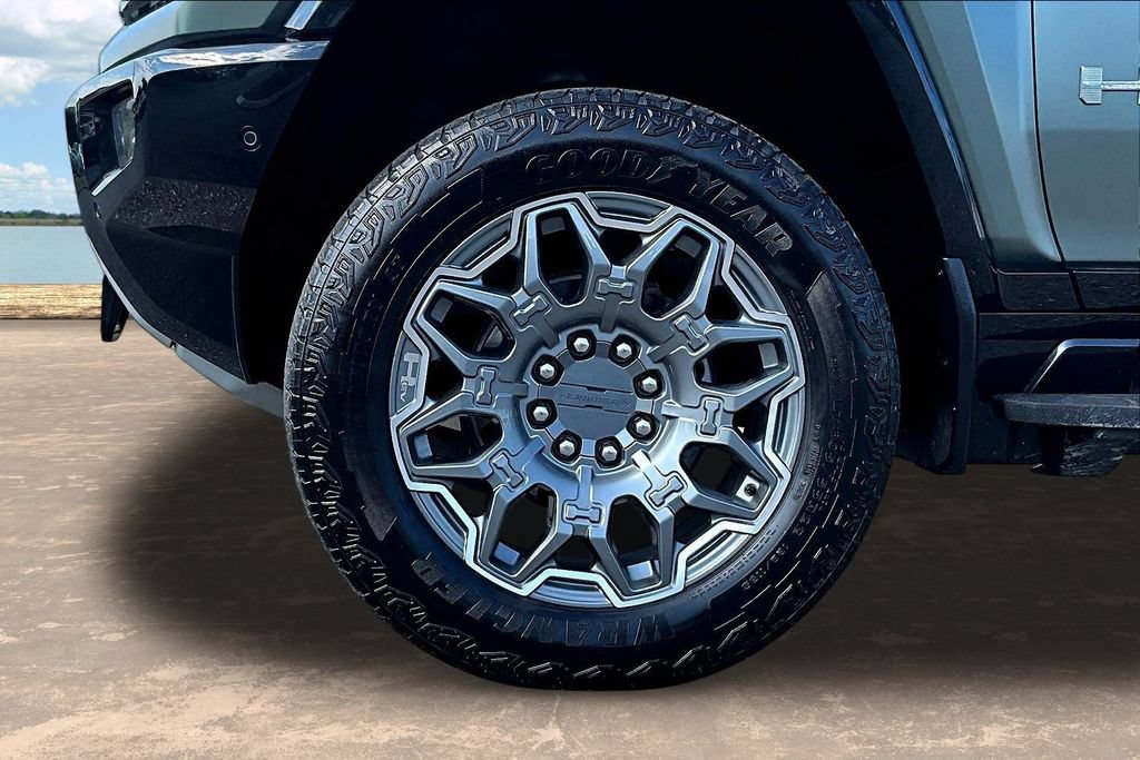 Used 2024 GMC Hummer EV 3X AWD/4WD image 35