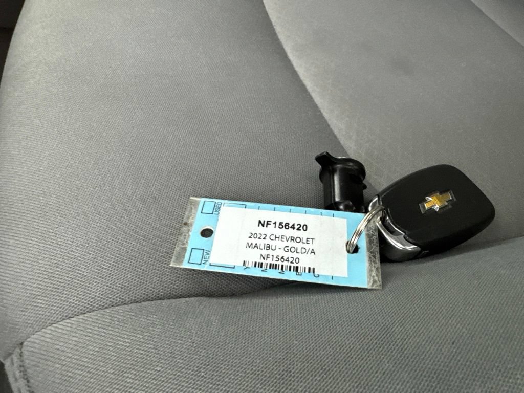 Used 2022 Chevrolet Malibu LT FWD image 31