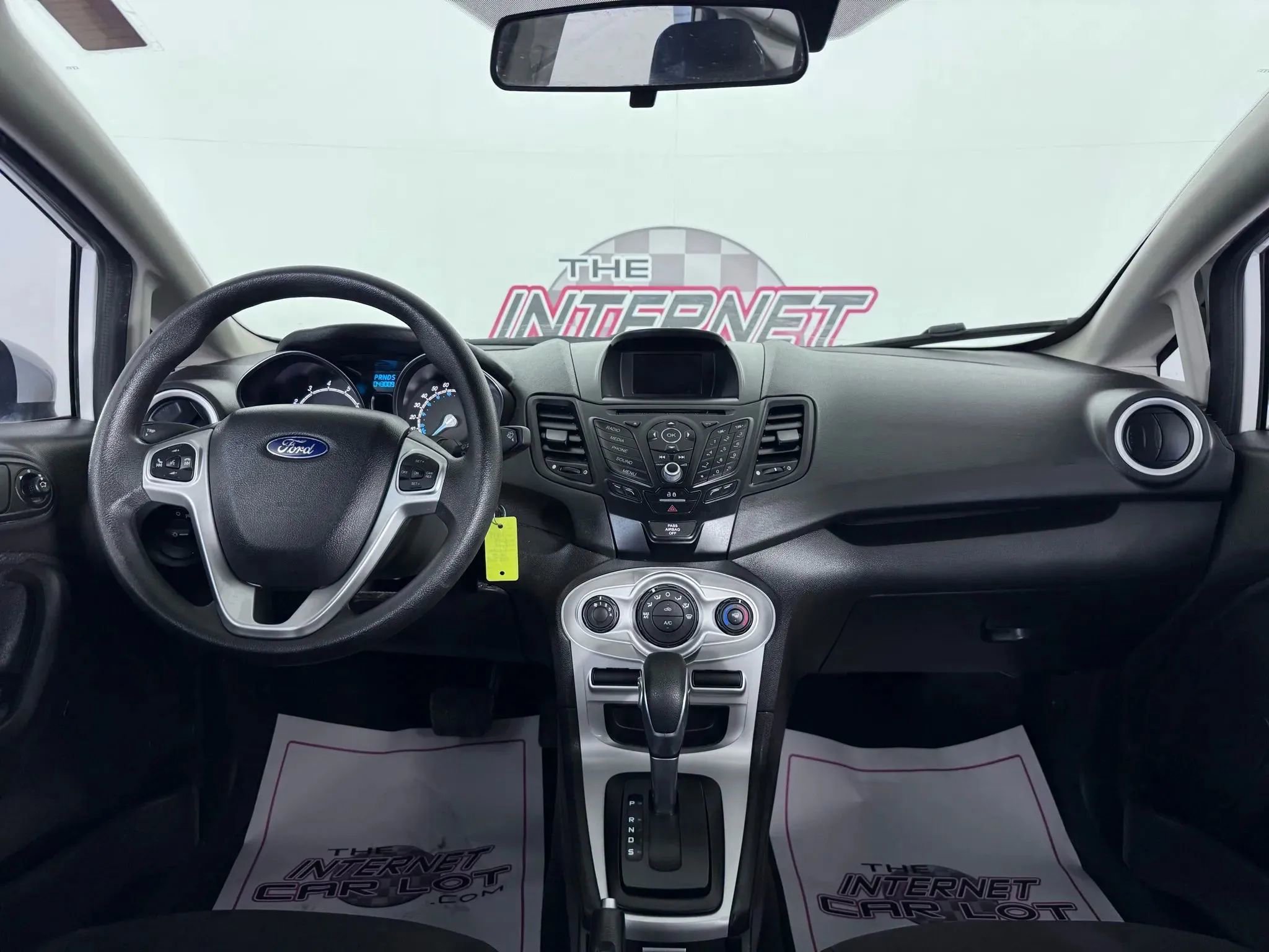 Used 2019 Ford Fiesta SE image 11