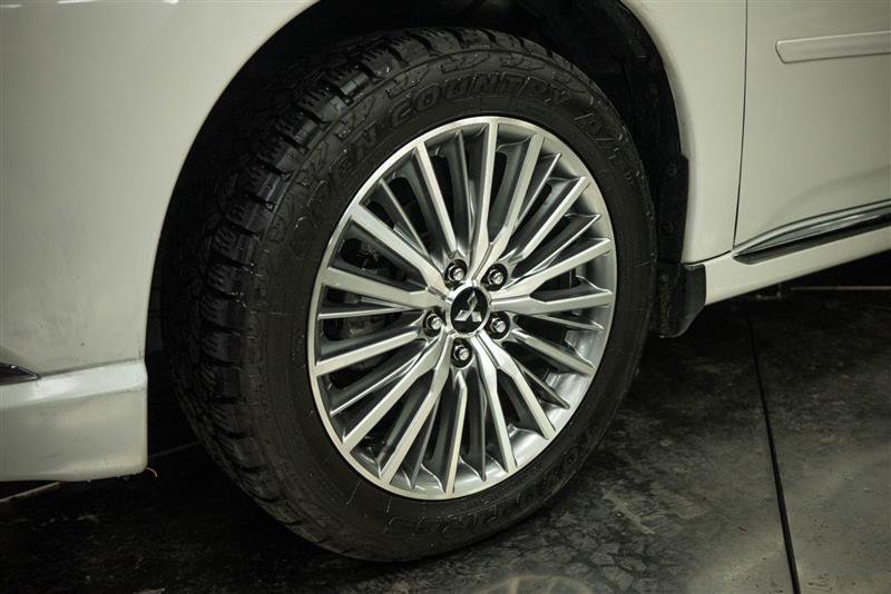 Used 2022 Mitsubishi Outlander GT AWD/4WD image 3