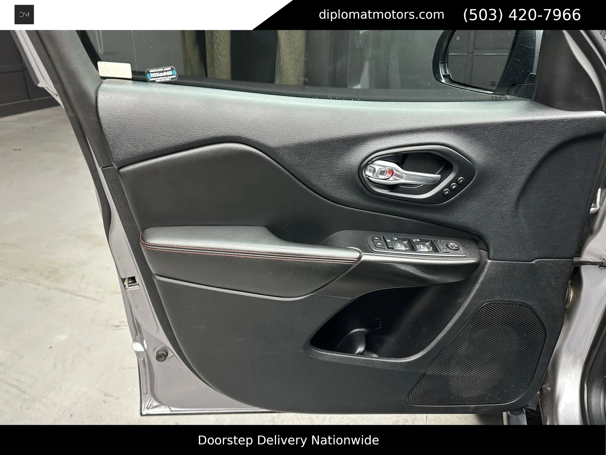 Used 2019 Jeep Cherokee Trailhawk image 23