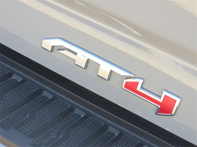 Used 2024 GMC Sierra 2500 AT4 w/ AT4 Premium Plus Package image 12
