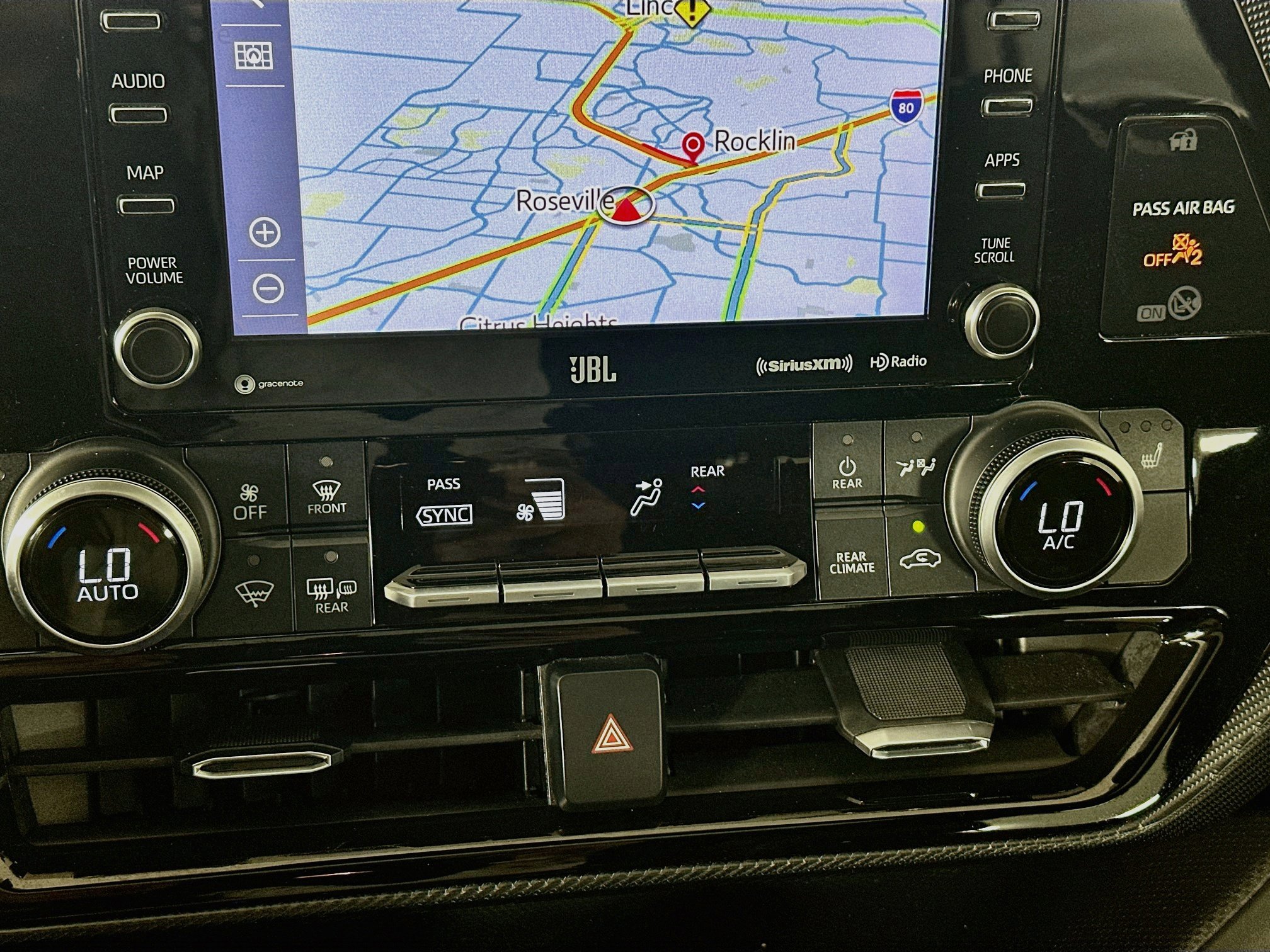 Used 2021 Toyota Highlander XSE AWD/4WD image 23