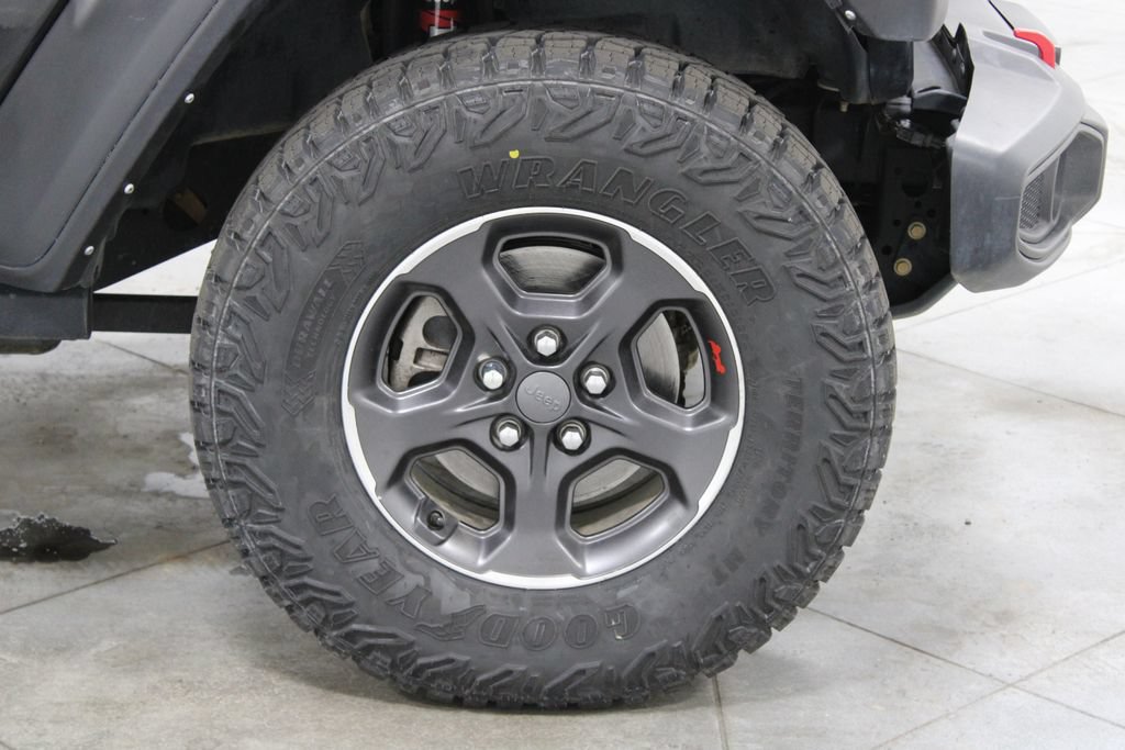 Used 2022 Jeep Gladiator Rubicon w/ Cold Weather Group AWD/4WD image 13