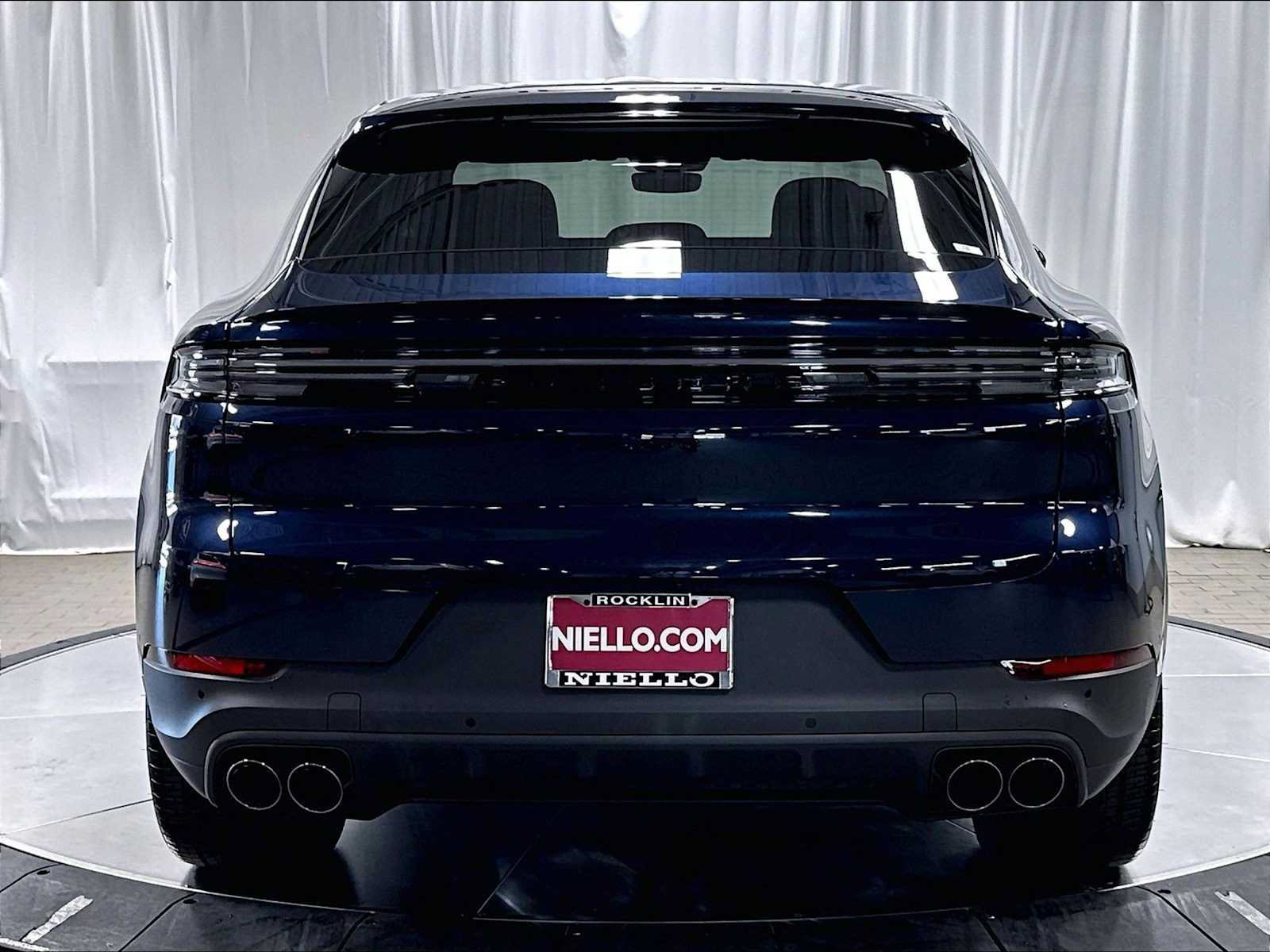 New 2026 Porsche Cayenne Coupe AWD/4WD image 6