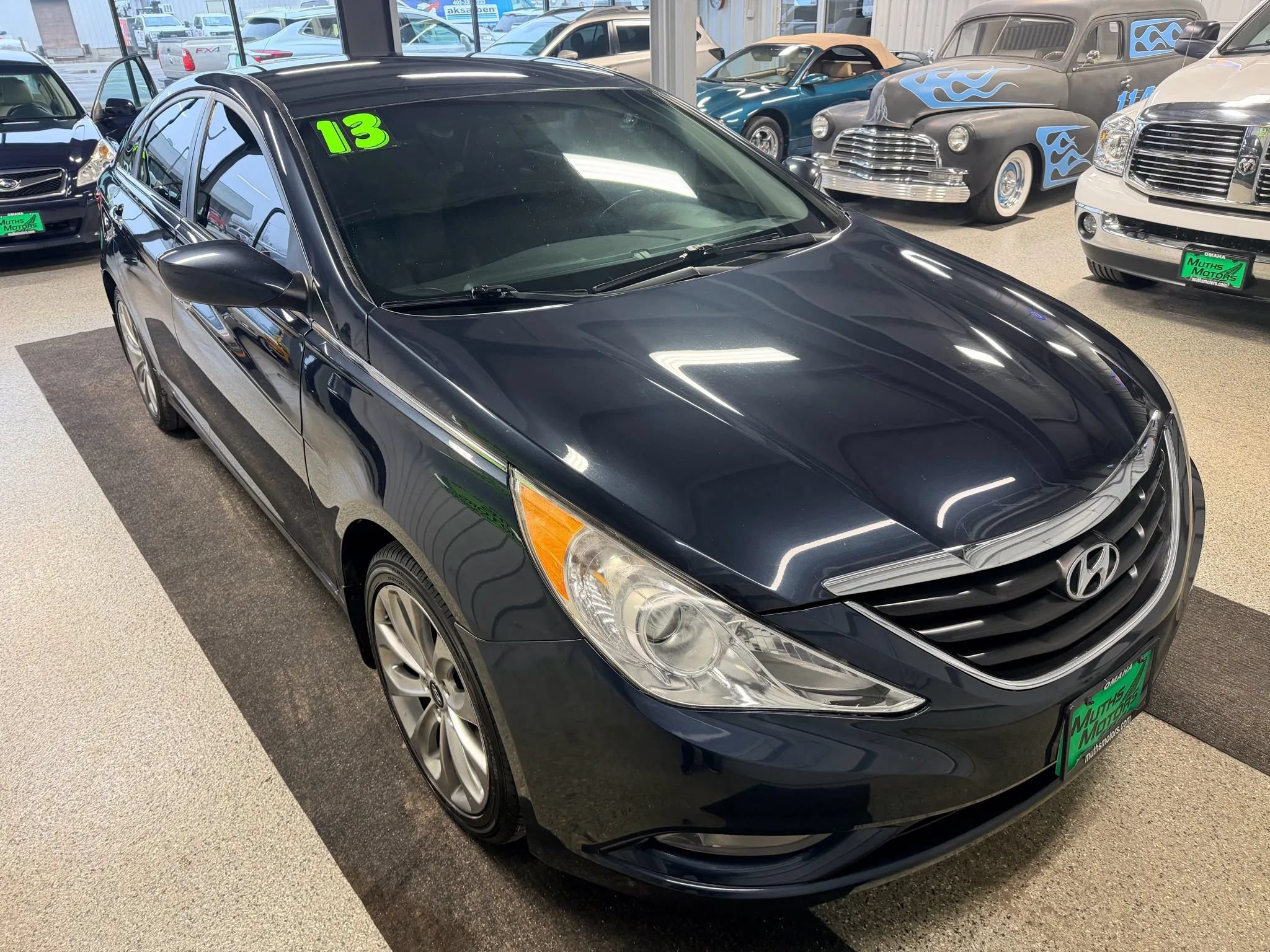 Used 2013 Hyundai Sonata SE FWD image 2