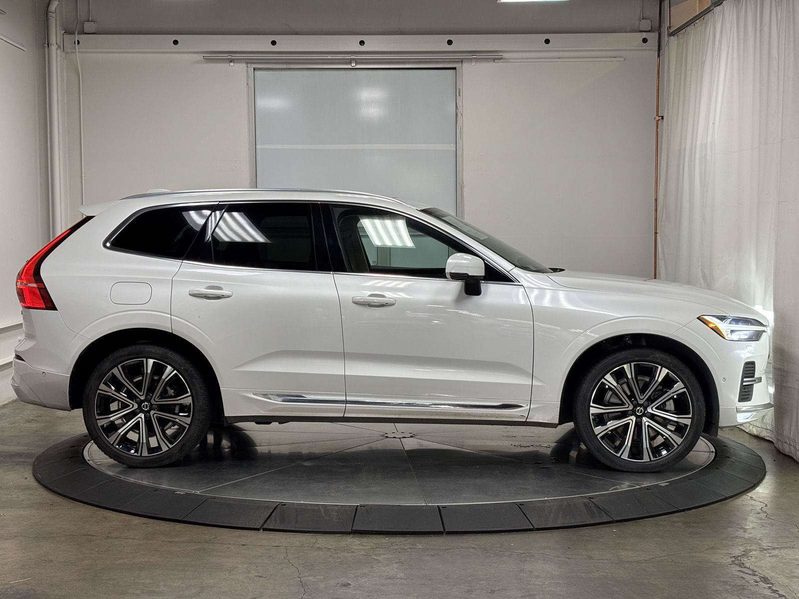 Used 2023 Volvo XC60 B6 Ultimate w/ Protection Package Premier AWD/4WD image 10