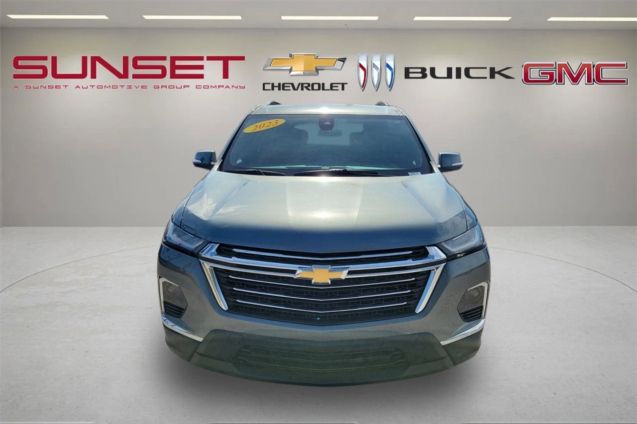 Certified 2023 Chevrolet Traverse LT image 2