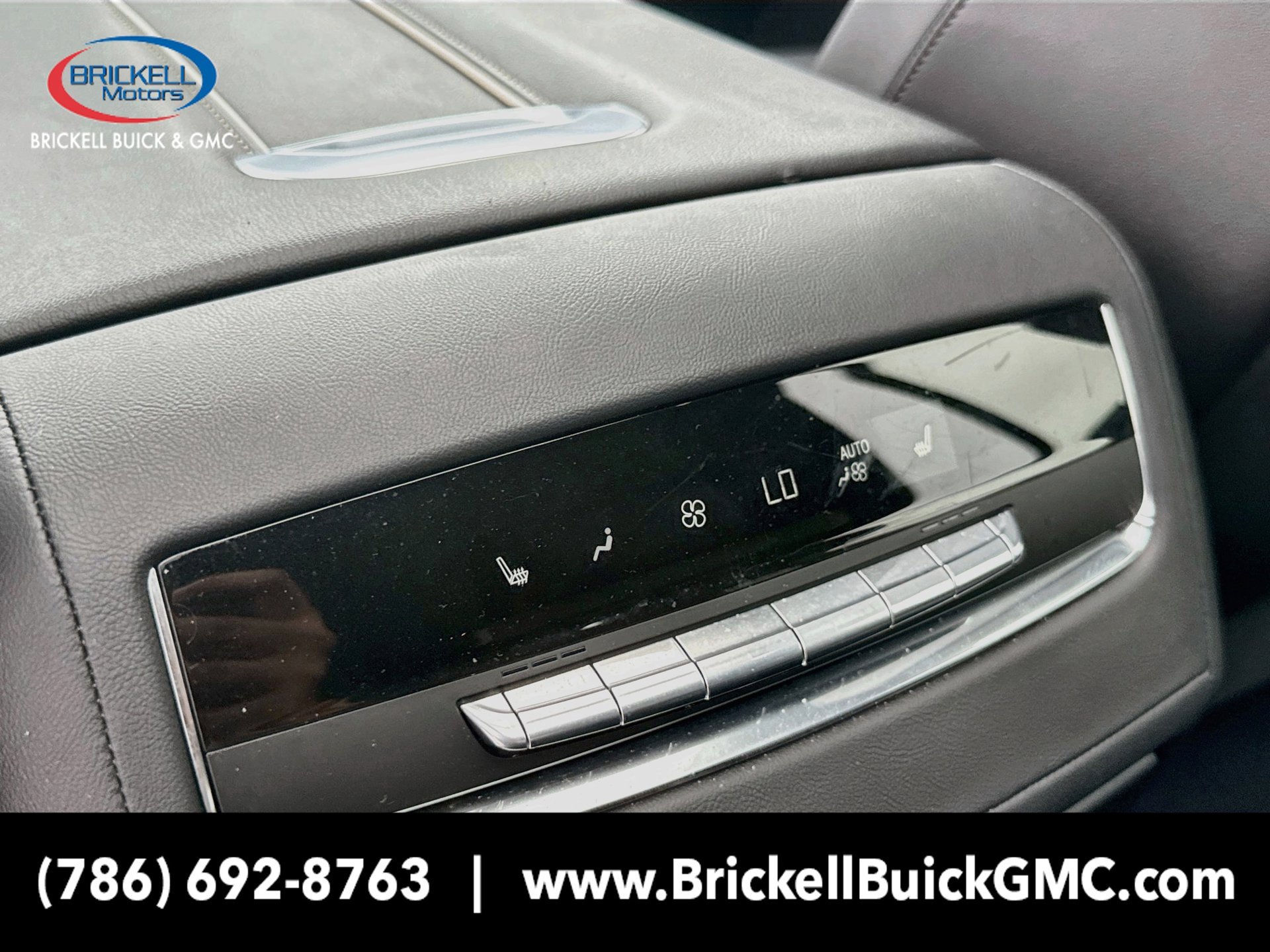 Used 2021 Cadillac Escalade Sport w/ Driver Assist Tech Package AWD/4WD image 23