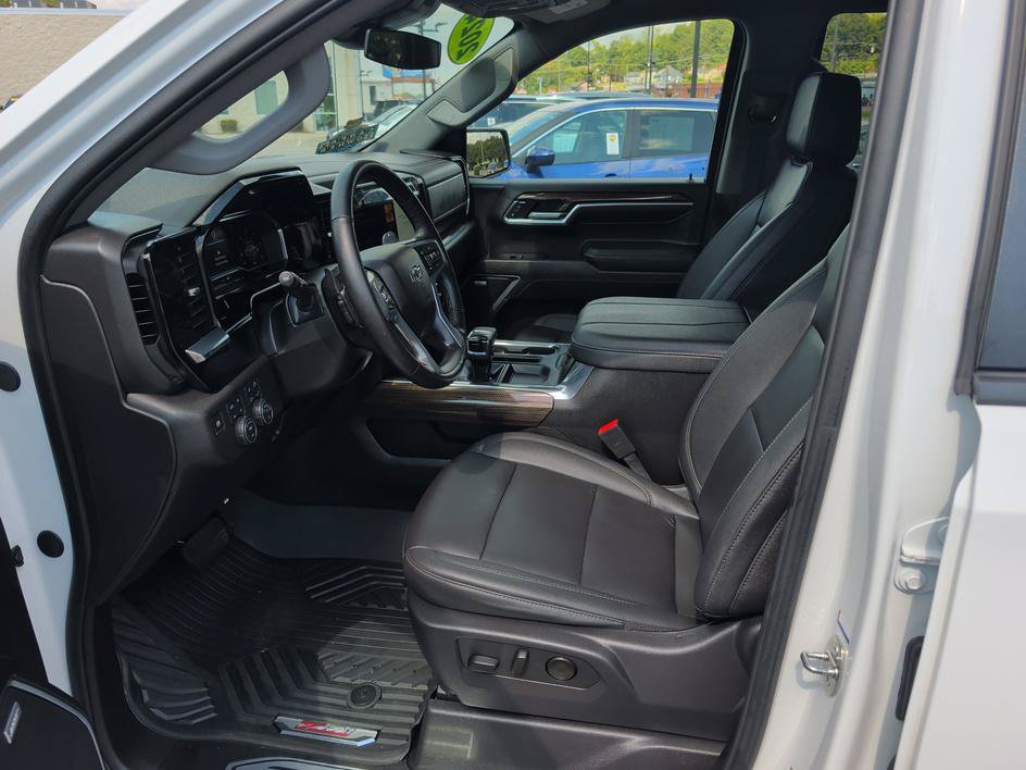 Used 2024 Chevrolet Silverado 1500 RST w/ RST All Star Premium Package AWD/4WD image 8