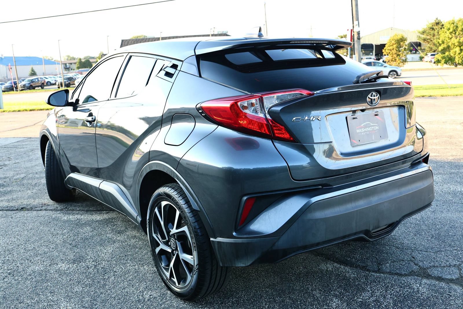 Used 2021 Toyota C-HR XLE FWD image 14