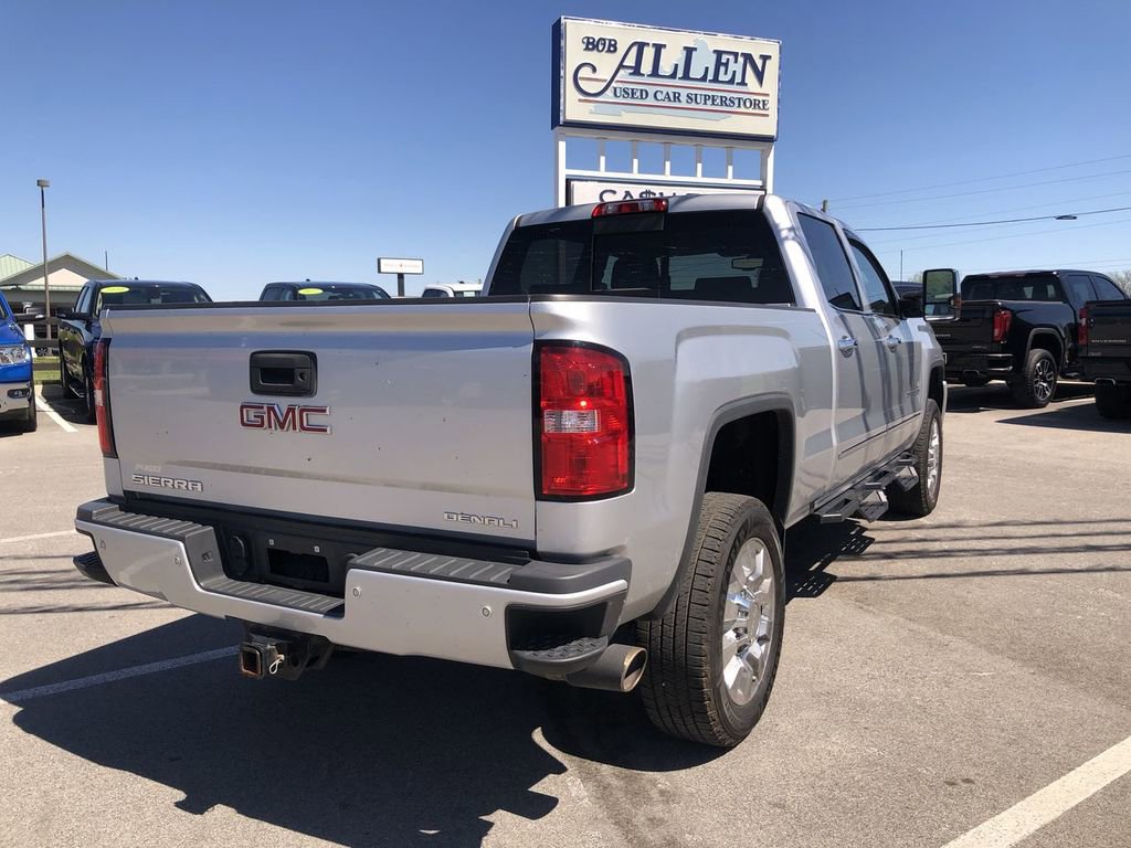 Used 2018 GMC Sierra 2500 Denali w/ Duramax Plus Package AWD/4WD image 13