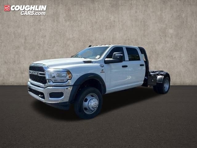 New 2024 RAM 5500 Tradesman w/ Chrome Appearance Group
