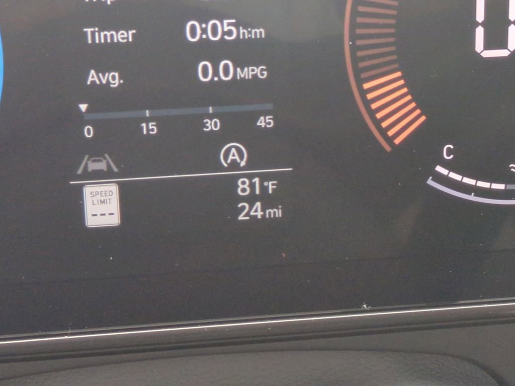 New 2026 Hyundai Kona SE image 32