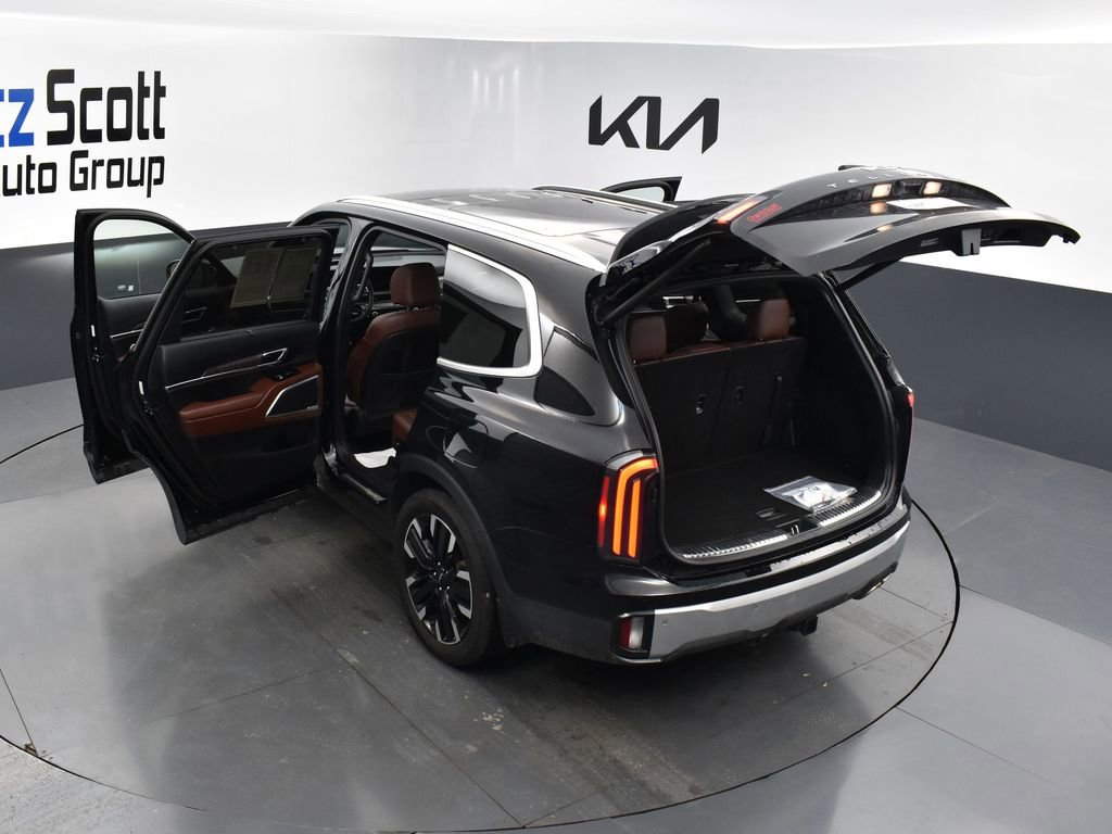 Used 2024 Kia Telluride SX Prestige w/ Towing Package image 39