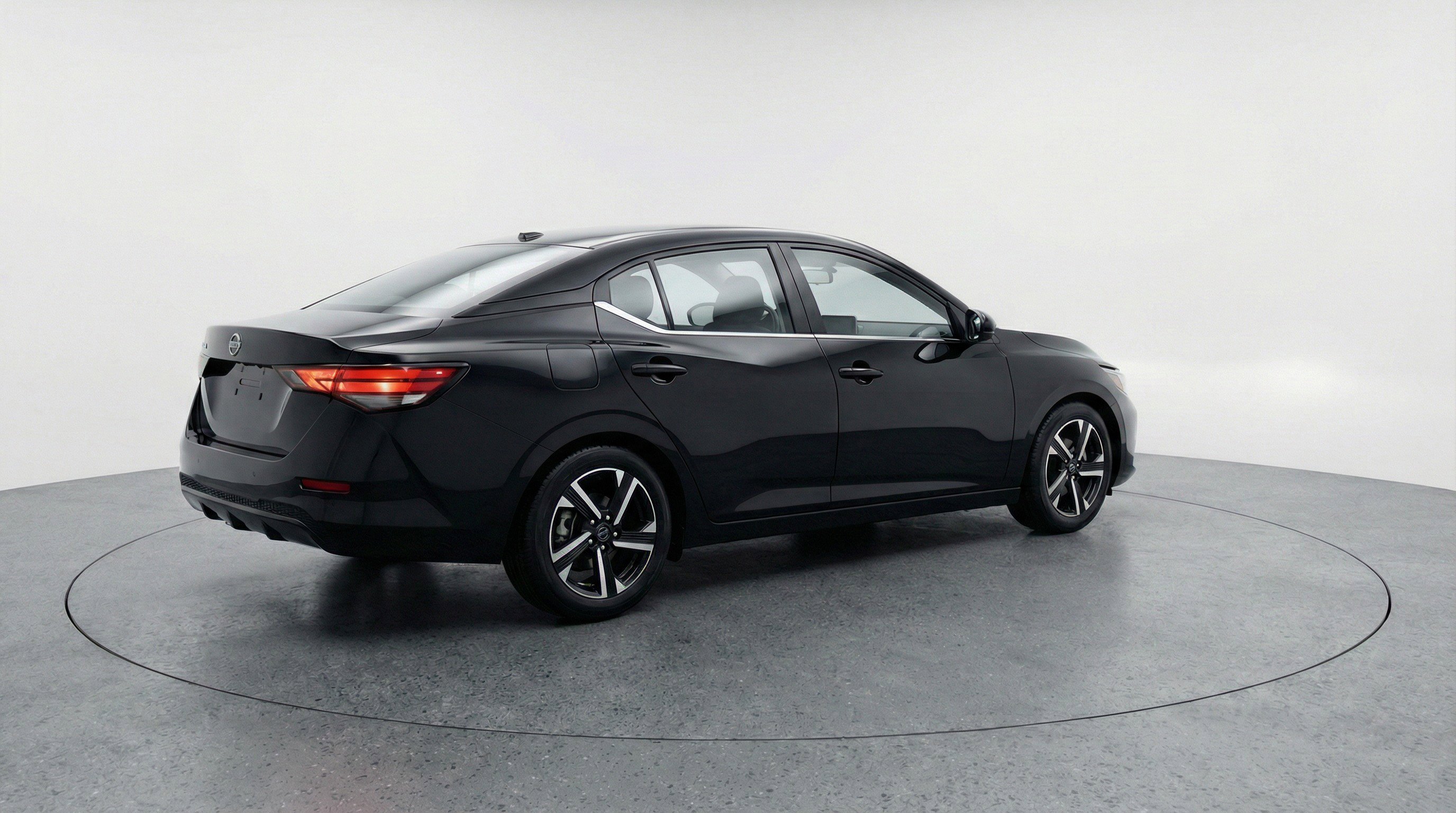 Used 2025 Nissan Sentra SV image 9