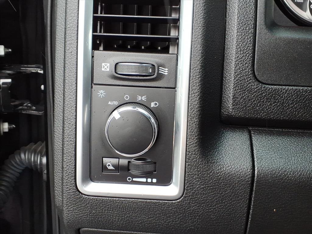 Used 2021 RAM 1500 Classic Warlock image 6