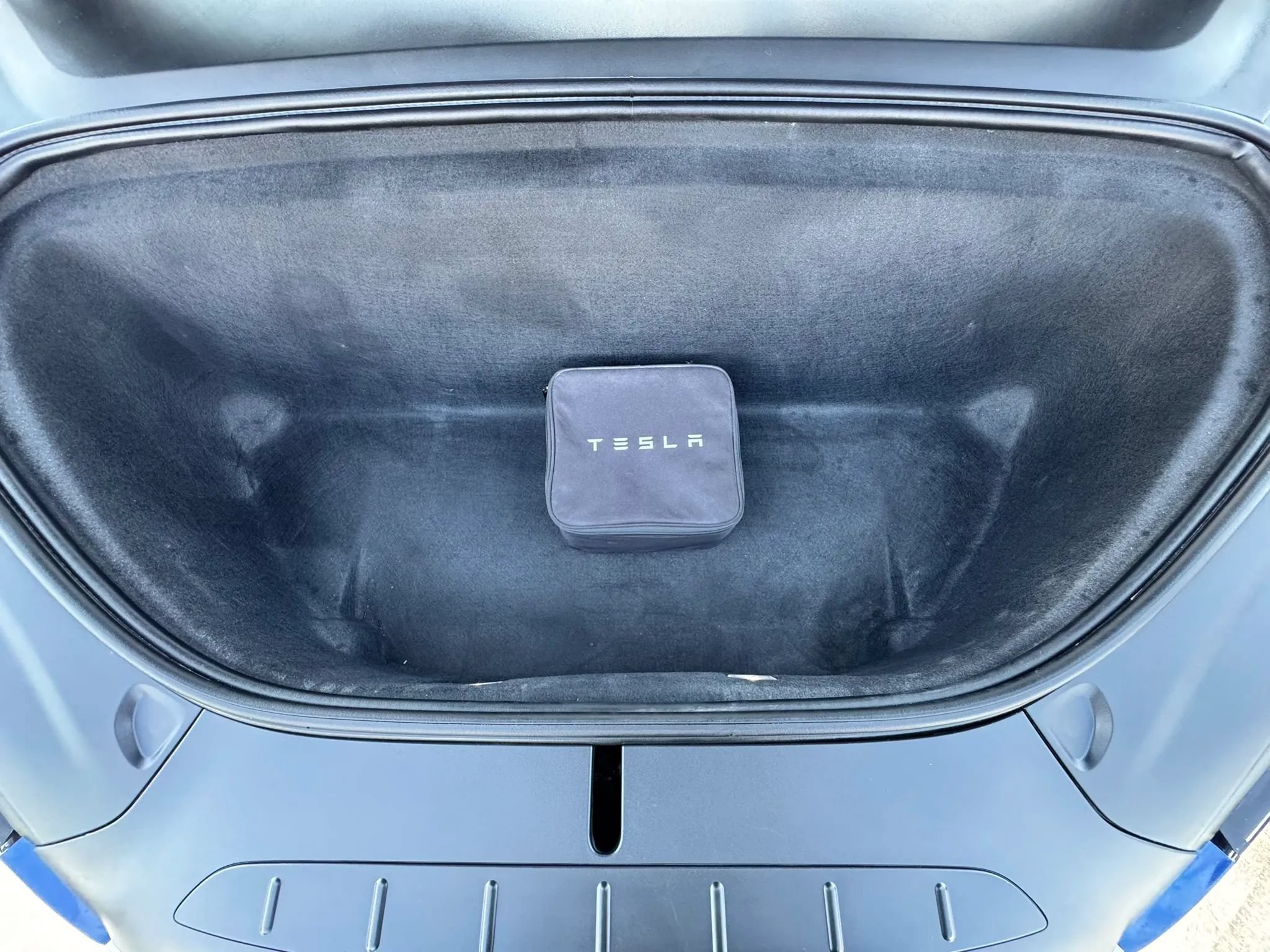 Used 2020 Tesla Model X Long Range AWD/4WD image 41