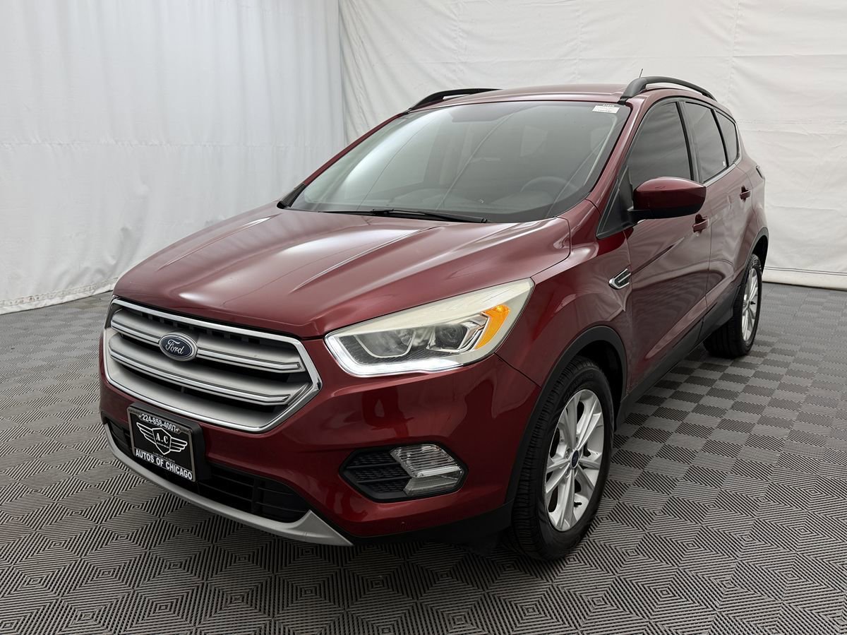 Used 2017 Ford Escape SE w/ SE Leather Comfort Package FWD image 2
