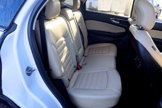 Used 2017 Ford Edge SEL w/ Equipment Group 201A AWD/4WD image 27