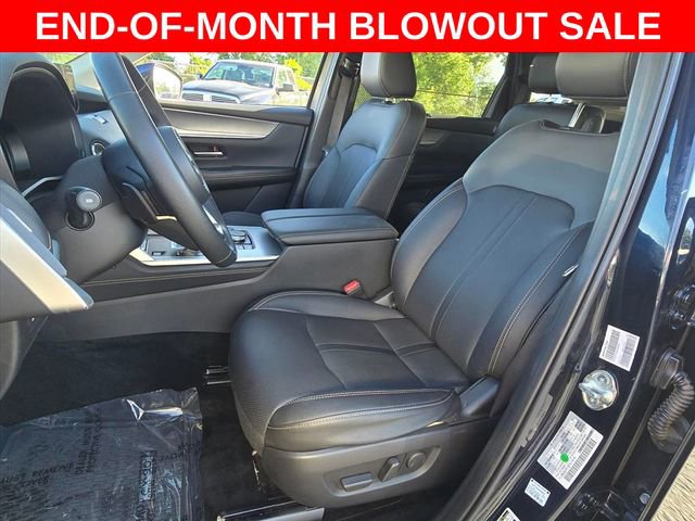 Used 2024 MAZDA CX-90 Plug-In Hybrid w/ Premium Pkg image 18