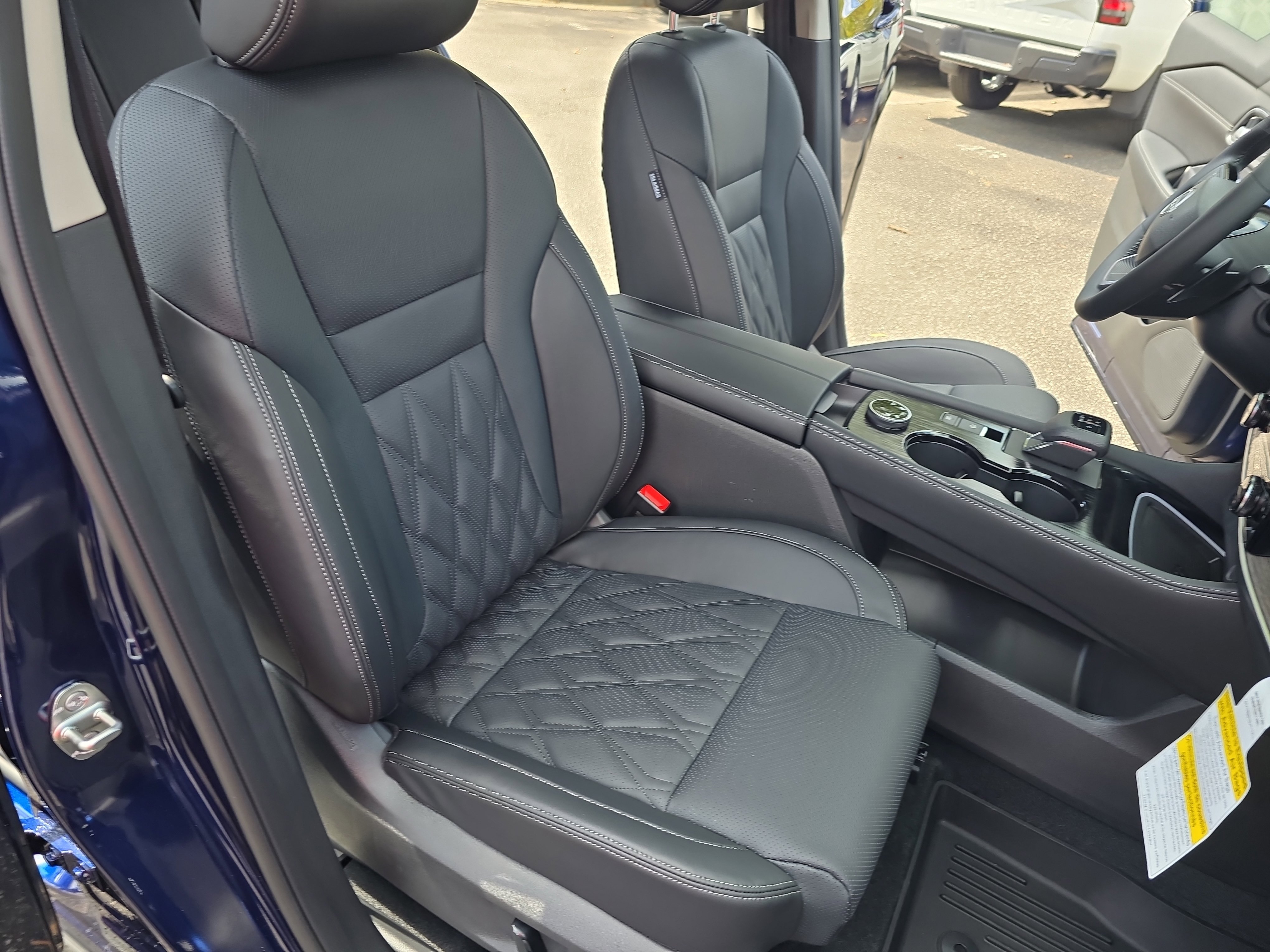 New 2026 Nissan Rogue Platinum image 10