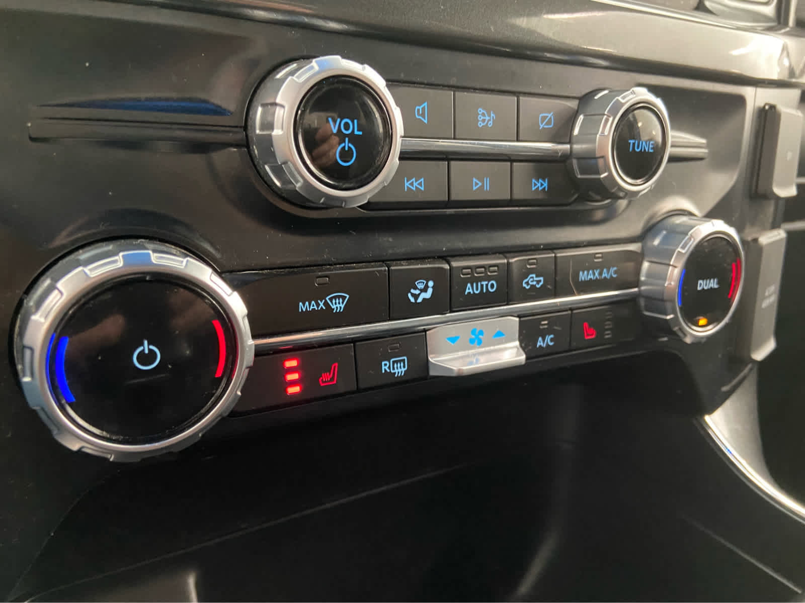 Used 2023 Ford F150 XLT w/ Equipment Group 302A High image 31