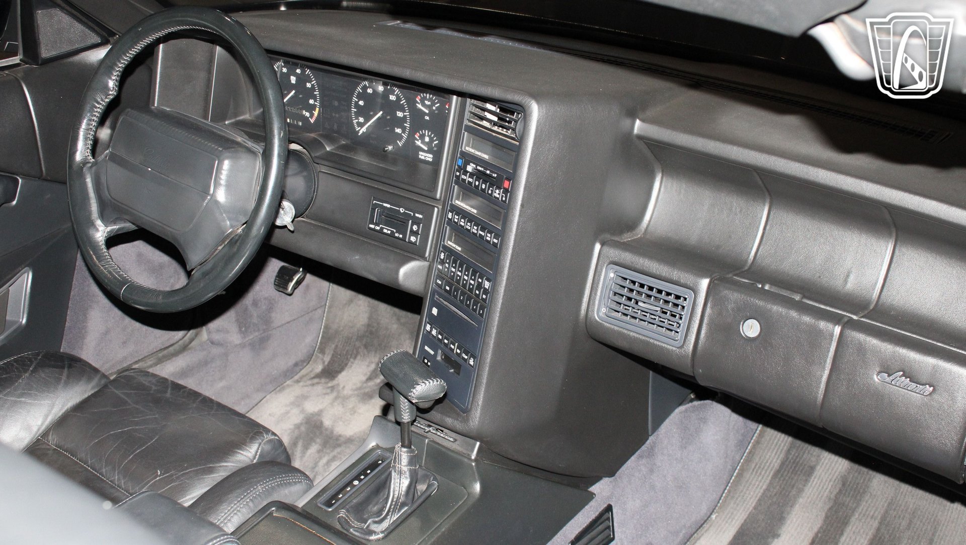 Used 1993 Cadillac Allante FWD image 10