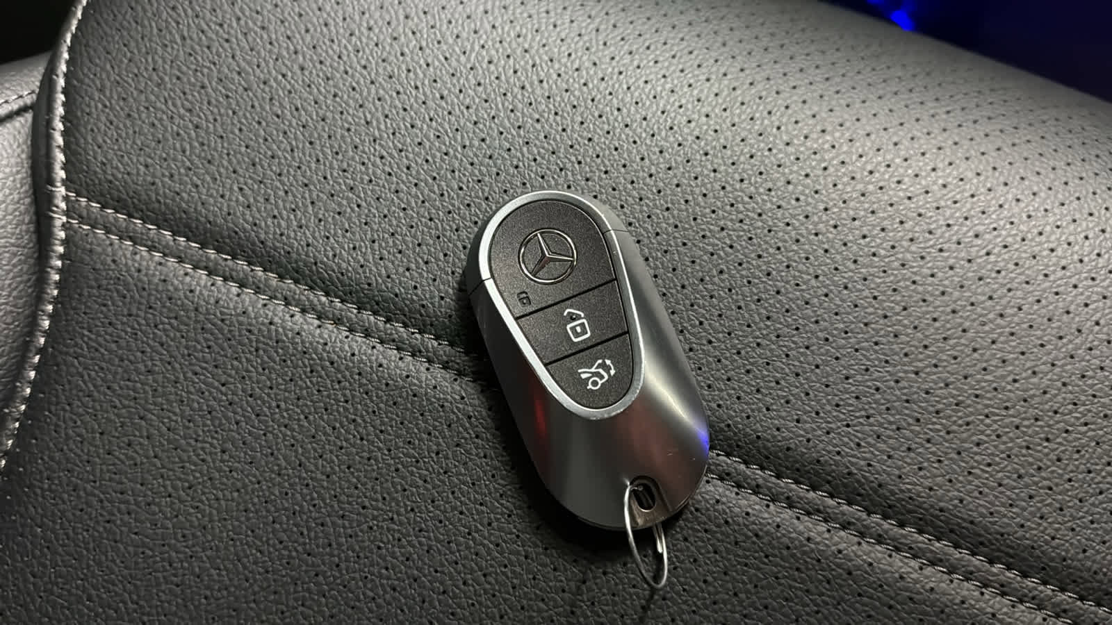 Certified 2025 Mercedes-Benz GLC 300 4MATIC image 35