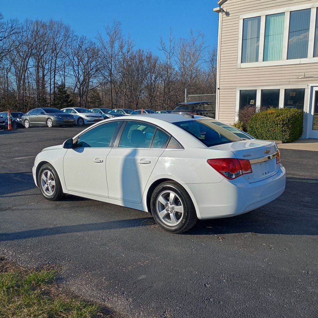 Used 2016 Chevrolet Cruze LT image 3