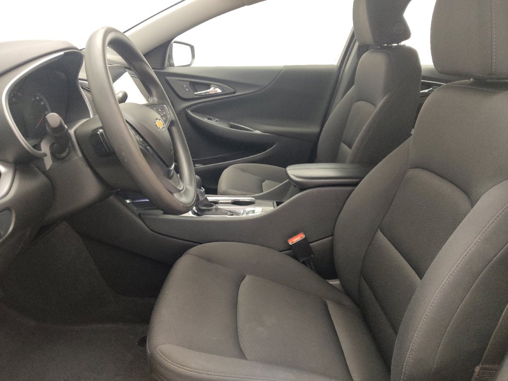 Used 2025 Chevrolet Malibu LT FWD image 17