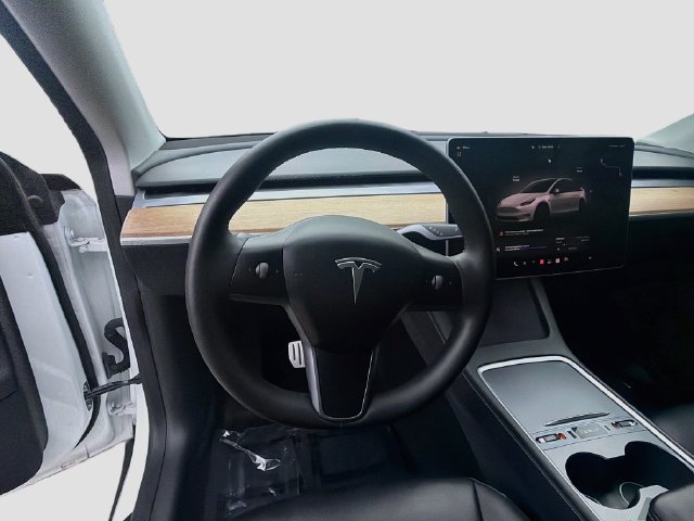 Used 2022 Tesla Model Y Performance AWD/4WD image 10