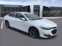Used 2019 Chevrolet Malibu LT w/ Driver Confidence Package FWD image 3