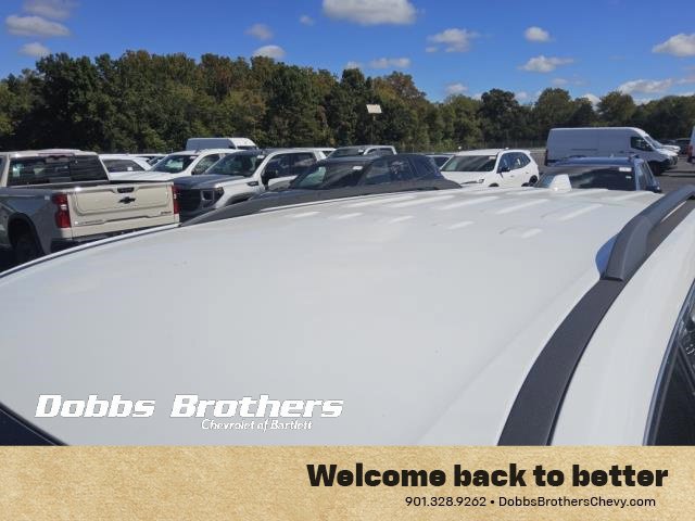 Used 2026 Chevrolet Traverse LT FWD image 9