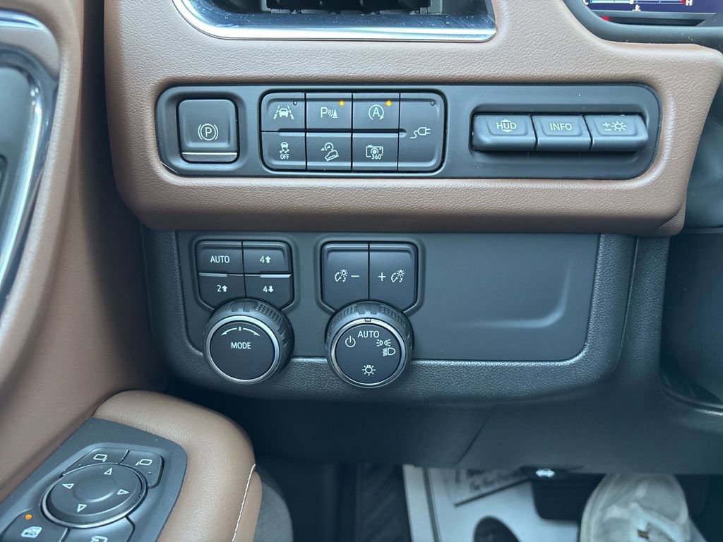 Used 2022 Chevrolet Tahoe High Country image 18