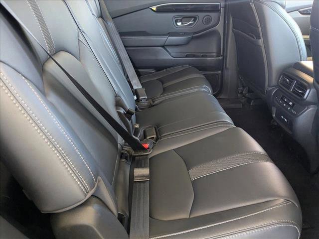 Certified 2023 Honda Pilot Touring image 21