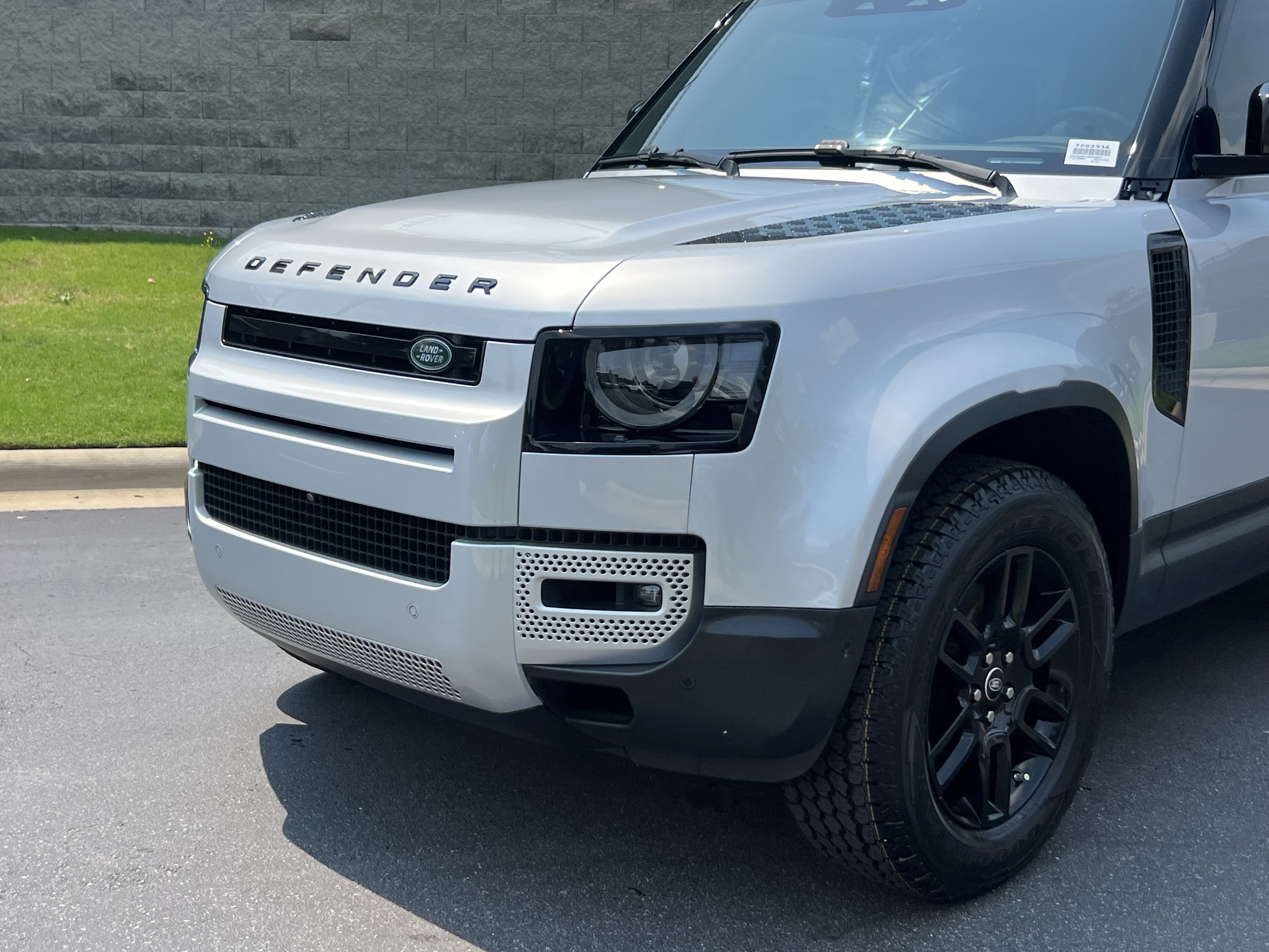 Used 2021 Land Rover Defender 90 S AWD/4WD image 11