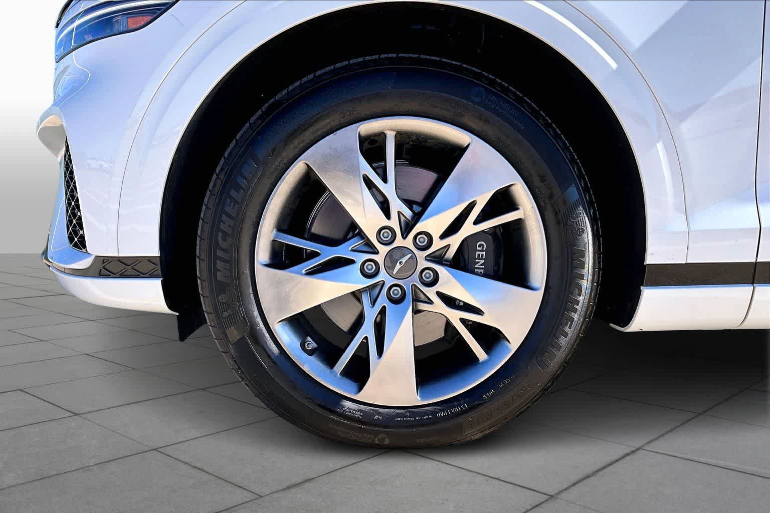 Used 2025 Genesis GV70 3.5T Sport AWD/4WD image 10