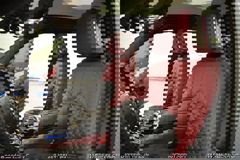 Used 2024 BMW 740i w/ M Sport Professional Package image 15