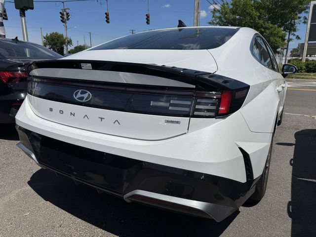 Used 2025 Hyundai Sonata SEL FWD image 11