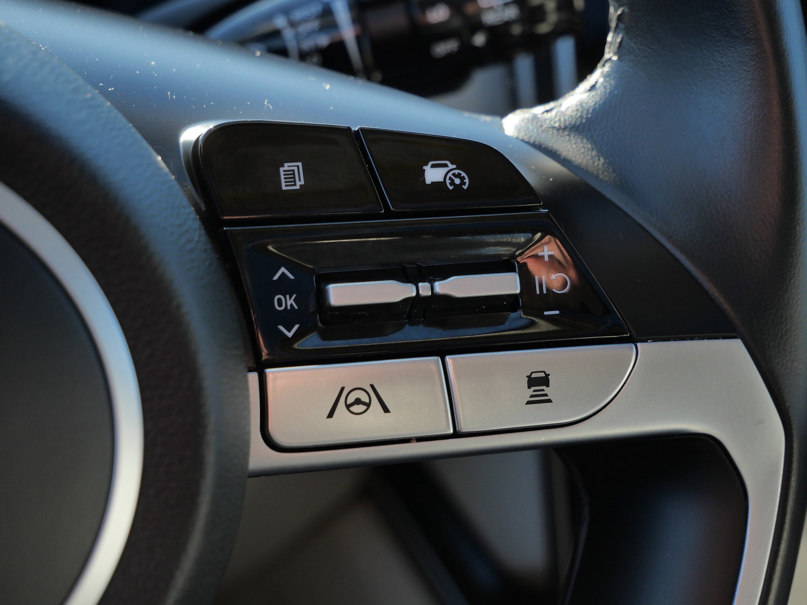 Certified 2024 Hyundai Tucson SEL w/ Convenience Package AWD/4WD image 32