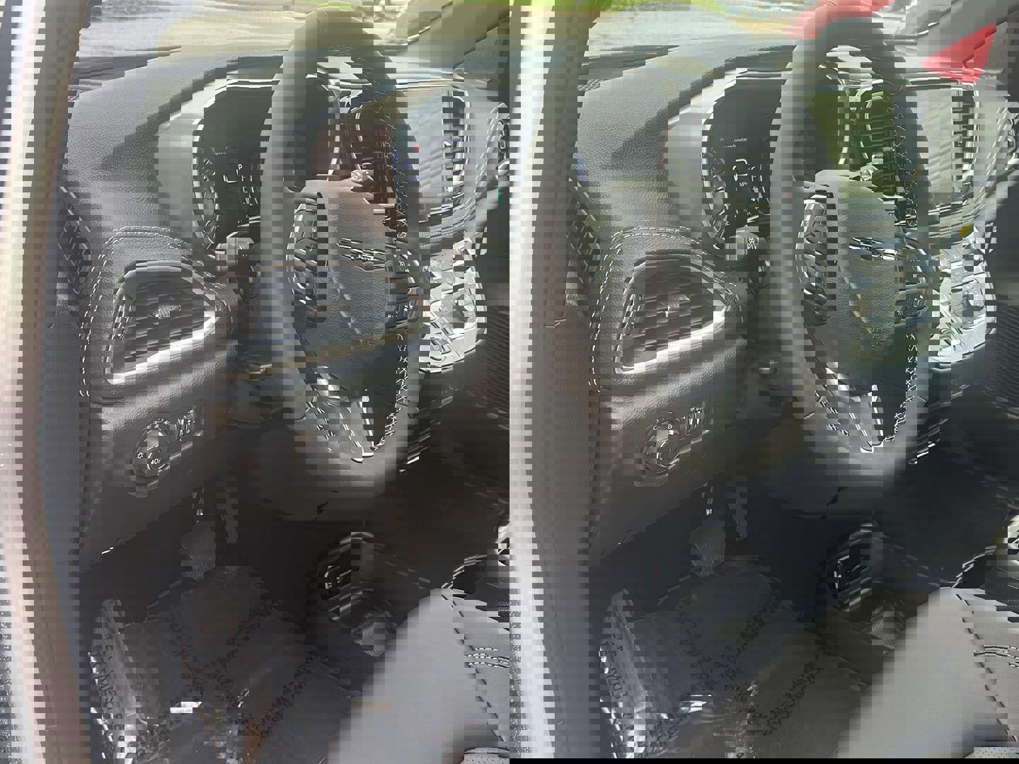 New 2026 Chrysler Pacifica Select image 12