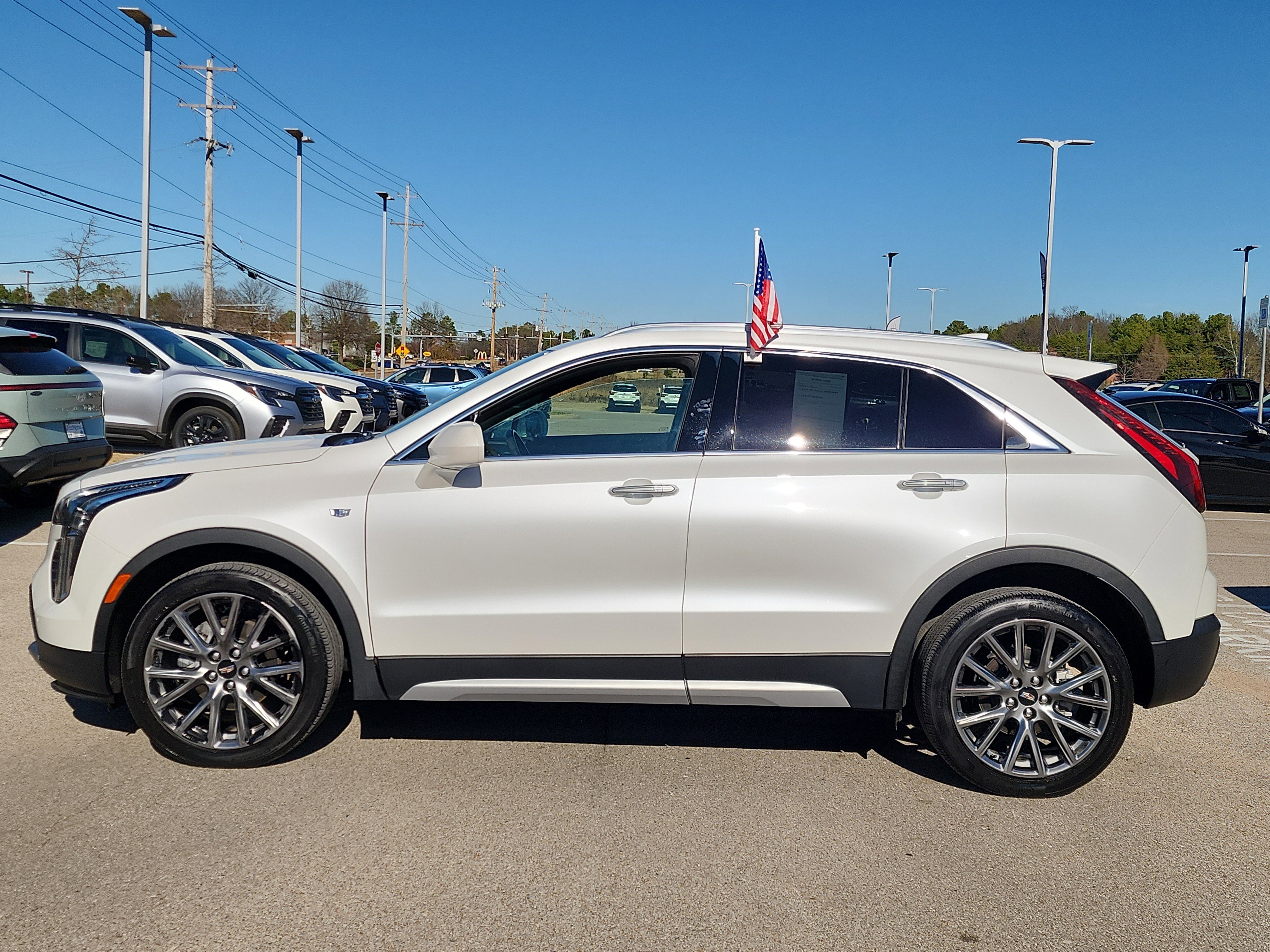 Used 2019 Cadillac XT4 Premium Luxury w/ Cold Weather Package image 6