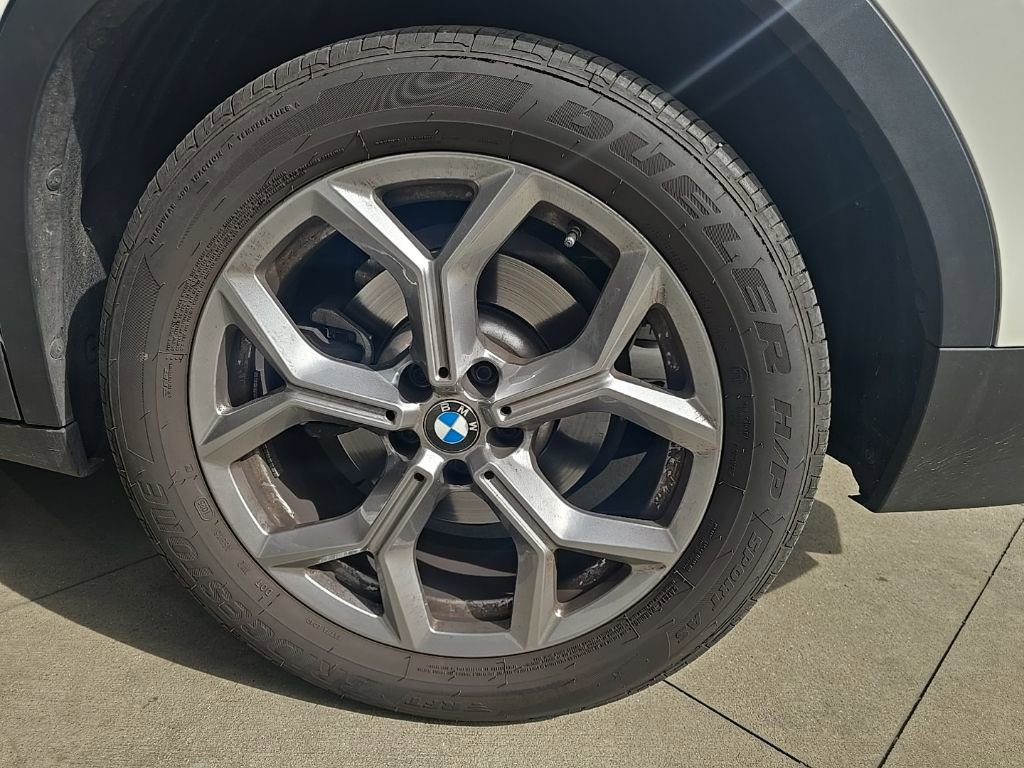 Used 2025 BMW X4 xDrive30i image 5