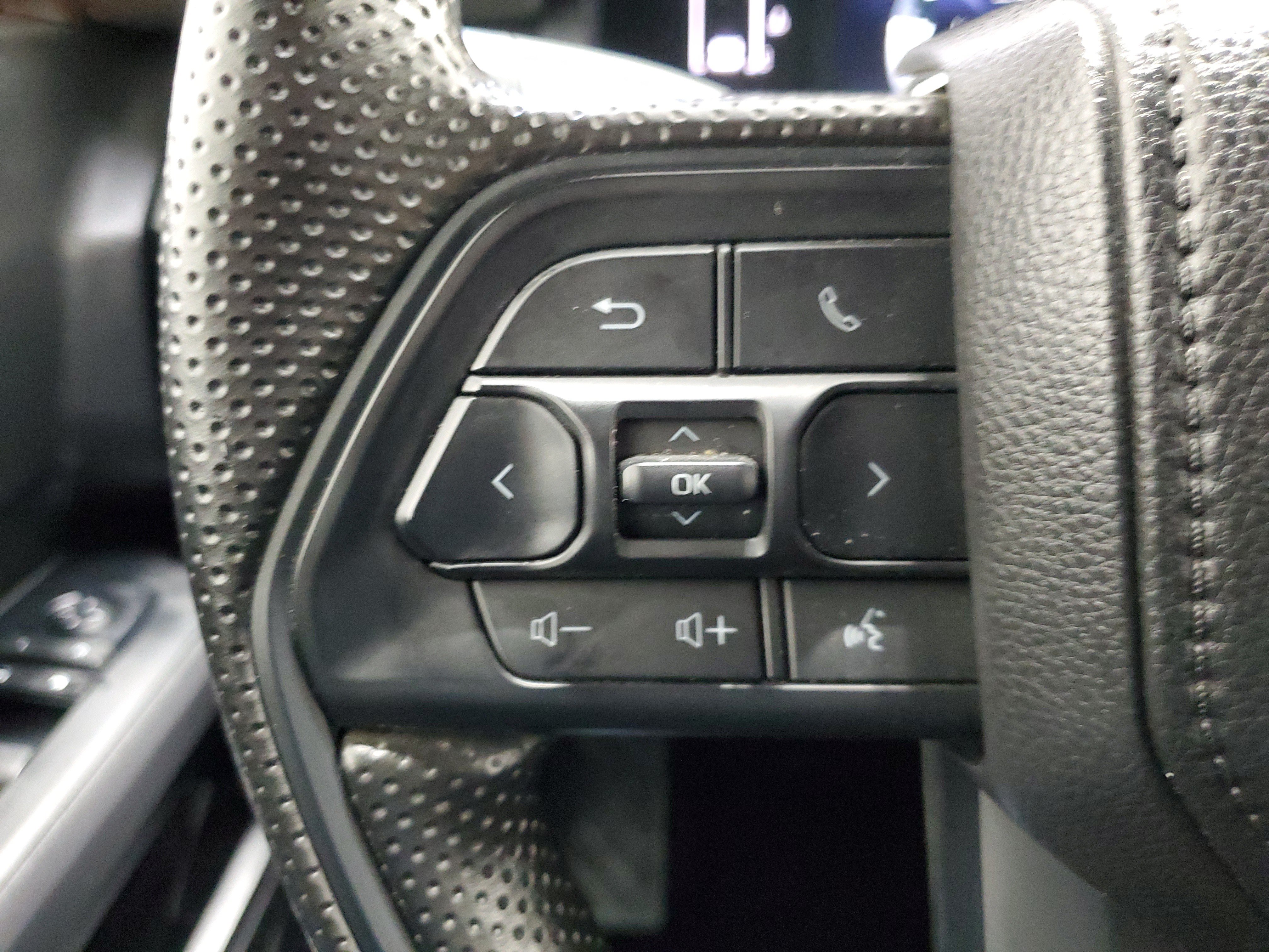Used 2025 Toyota Tacoma SR RWD image 22