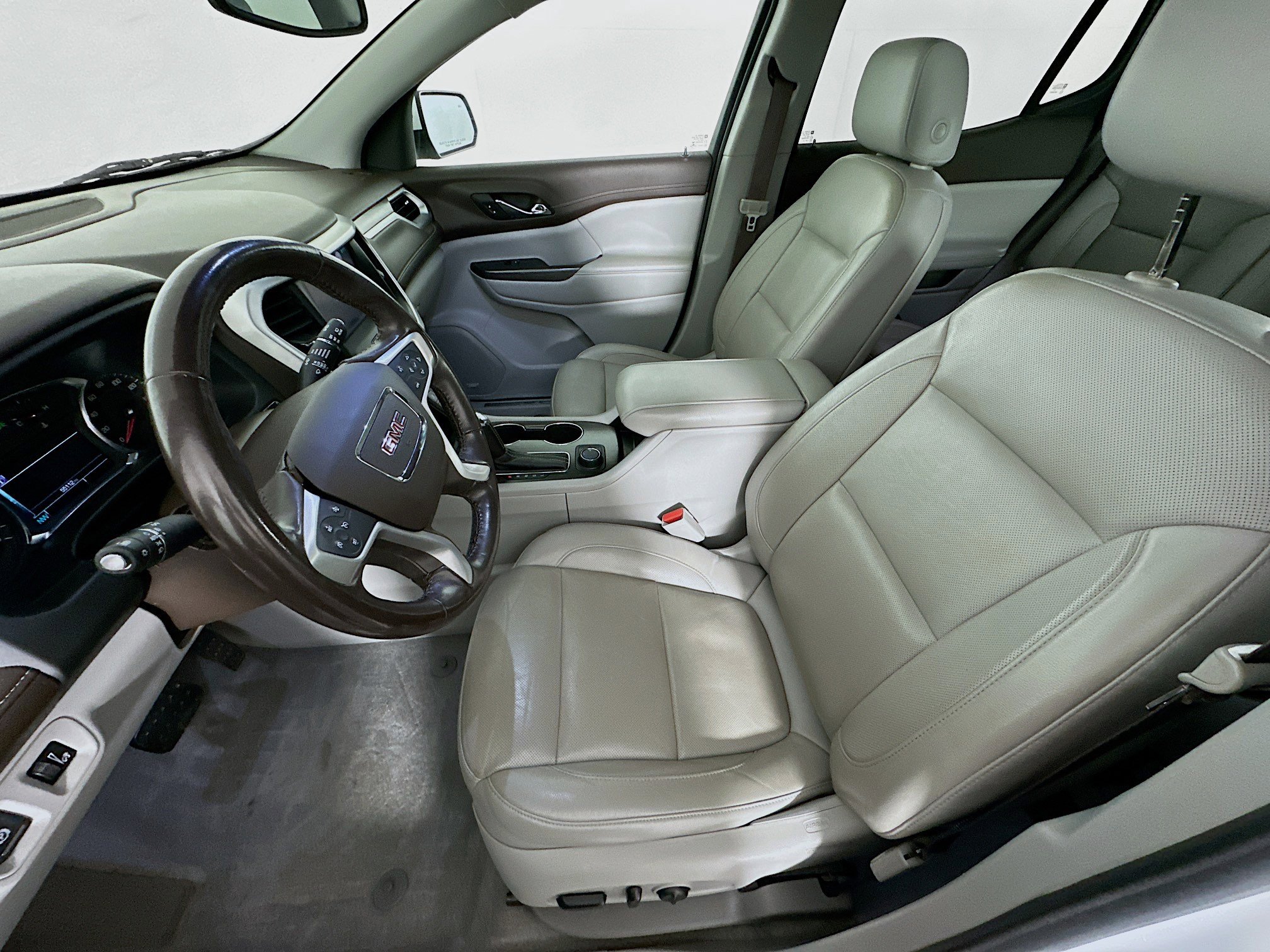 Used 2019 GMC Acadia SLT image 13