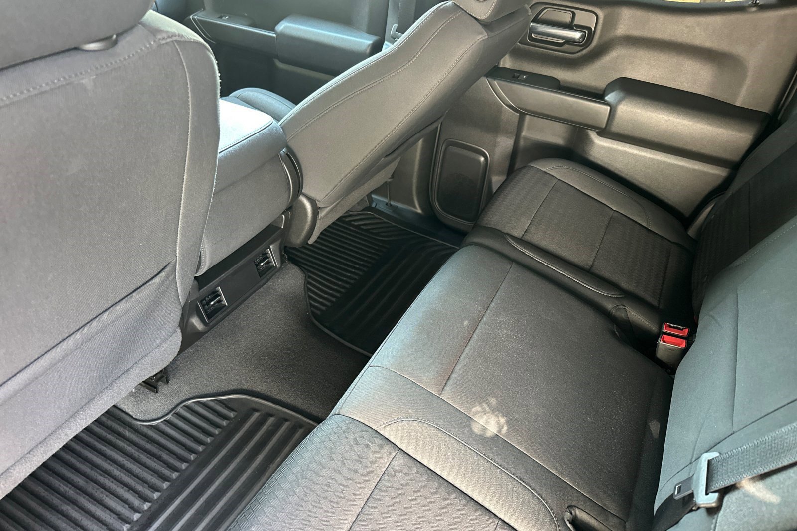 Used 2022 Chevrolet Silverado 1500 Custom Trail Boss w/ LPO, Dark Essentials Package image 15